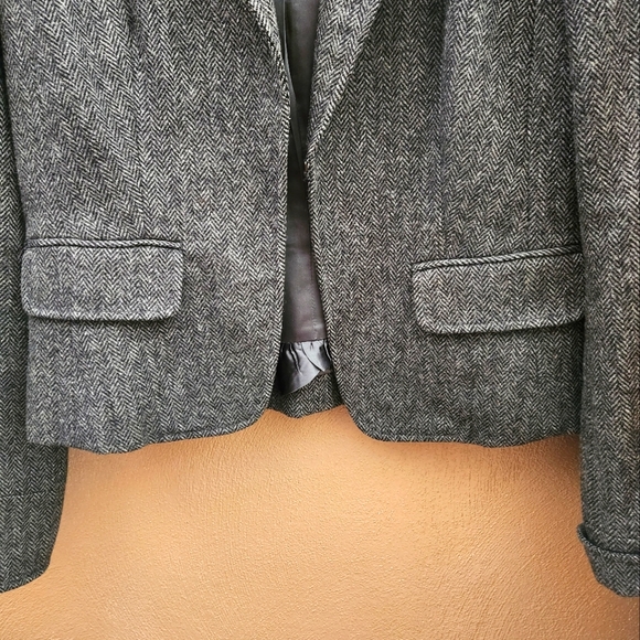 J CREW WOMENS GRAY LONG SLEEVE SHORT WOOL BLAZER / JACKET - Picture 2 of 7